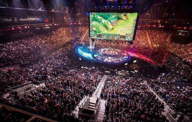 职业选手为何必须参赛？竞技体育本质与职业电竞商业价值的深度剖析