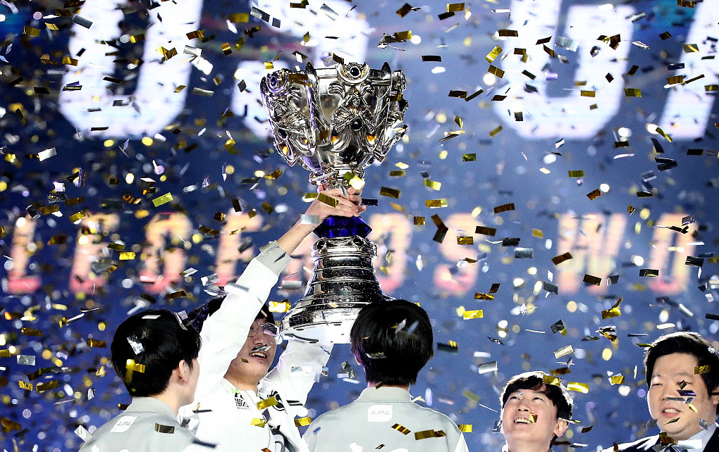 英雄联盟决胜局：T1力克BLG，Faker沙皇定乾坤晋级决赛